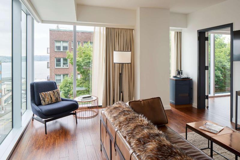 Thompson Seattle by Hyatt - image 5