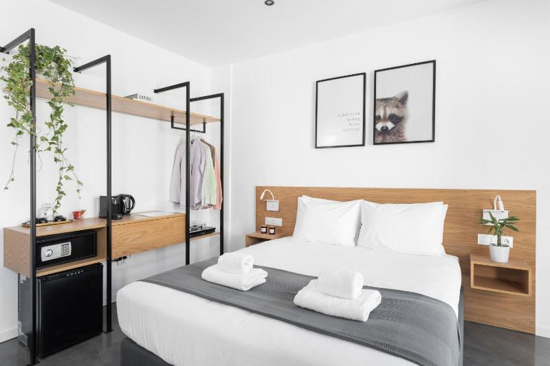Melo Athens - image 7