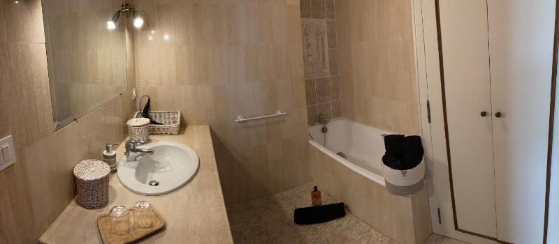 Family Room with Garden View image 2