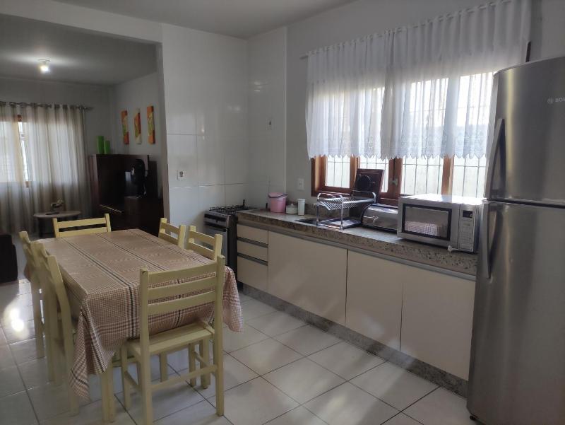 BRUNO KLEMTZ RUA 274 CaSA COM PISCINA PRIVATIVA - image 6