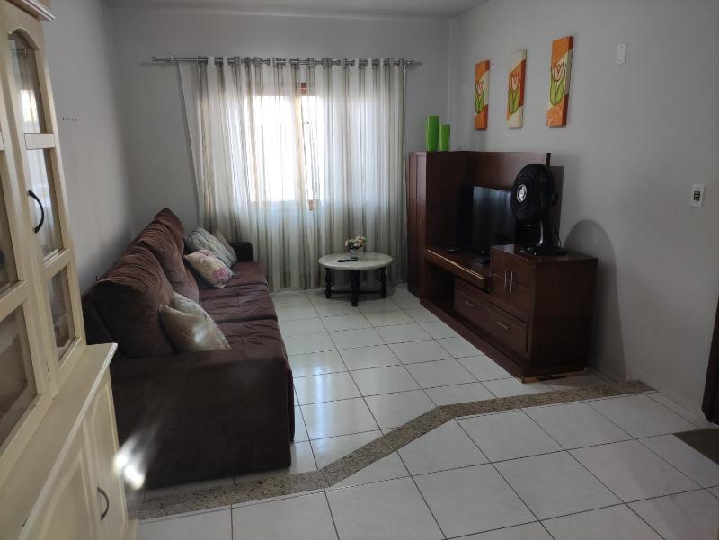 BRUNO KLEMTZ RUA 274 CaSA COM PISCINA PRIVATIVA - image 3