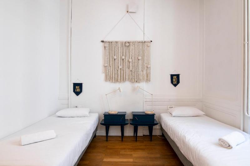 SLO Hostel Lyon les Pentes - image 2