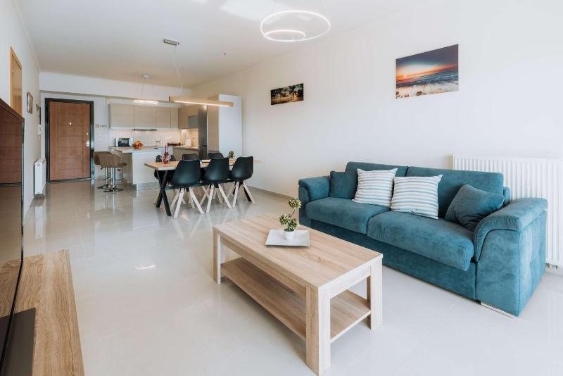 Rhodes Port Haven Suite - image 12