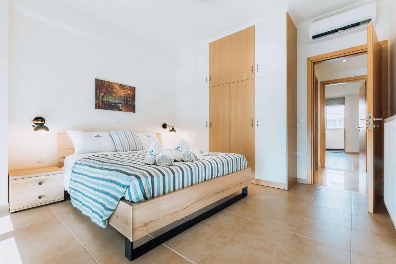 Rhodes Port Haven Suite - image 16