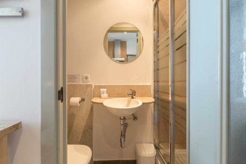 Studio Apartment Exterior I image 4