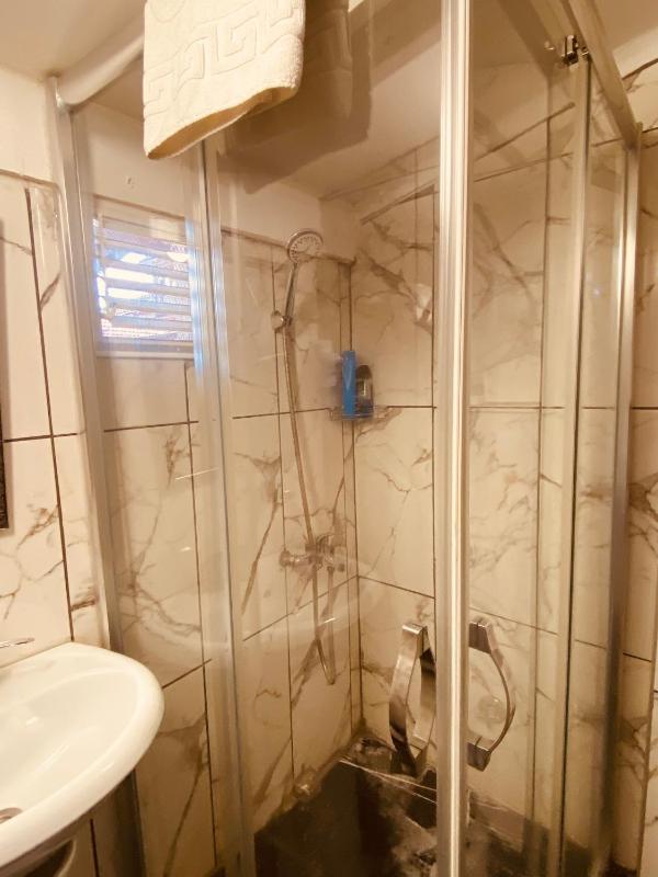 Quadruple Room with Terrace image 2