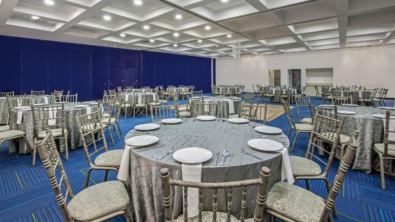 CHN Hotel Monterrey Centro Trademark Collection by Wyndham - image 17