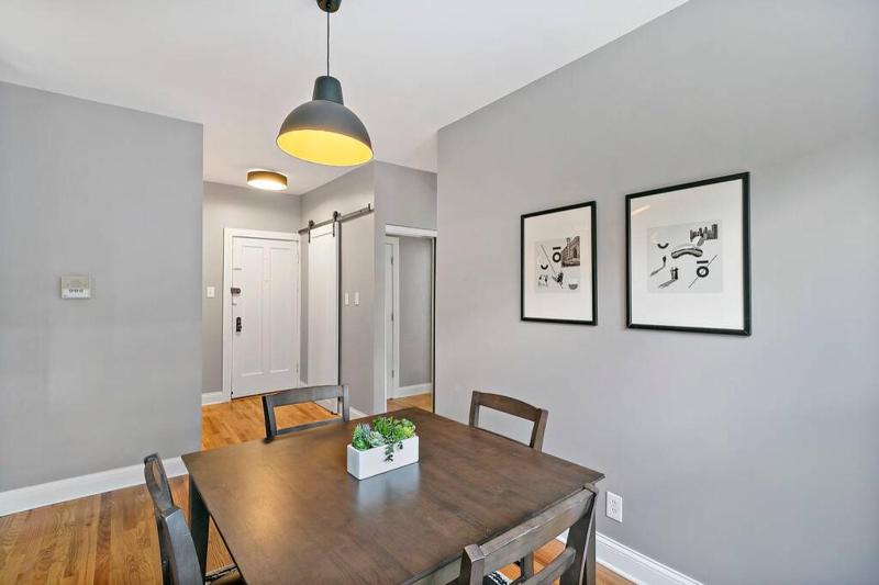 One-Bedroom Apartment image 2