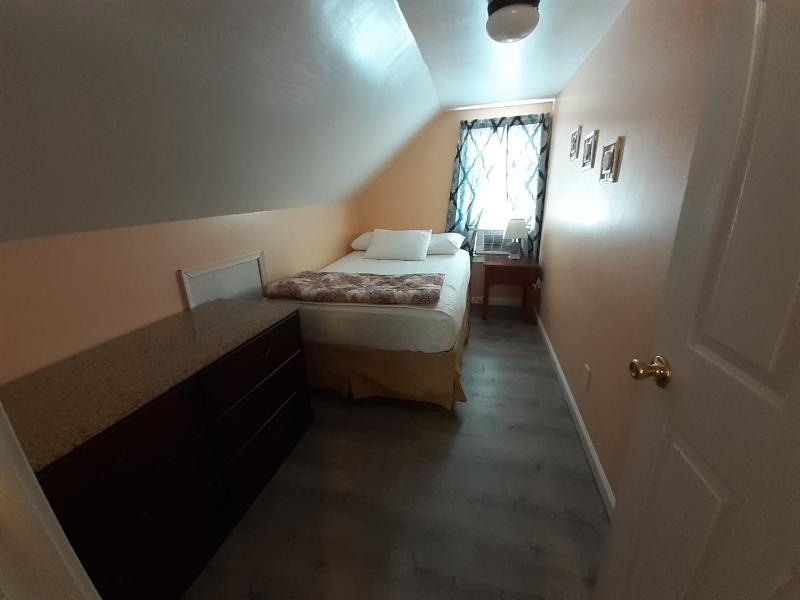 Studio Apartment image 4
