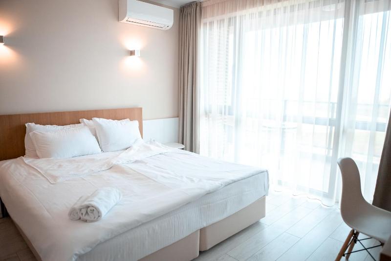 Economy Double or Twin Room image 4