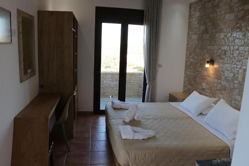 Double Room with Terrace image 2