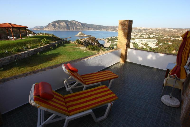 Double Room with Terrace image 3