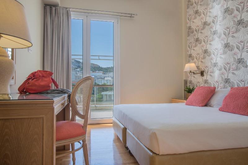 Two-Bedroom Suite with Terrace and Lycabettus Hill View image 4