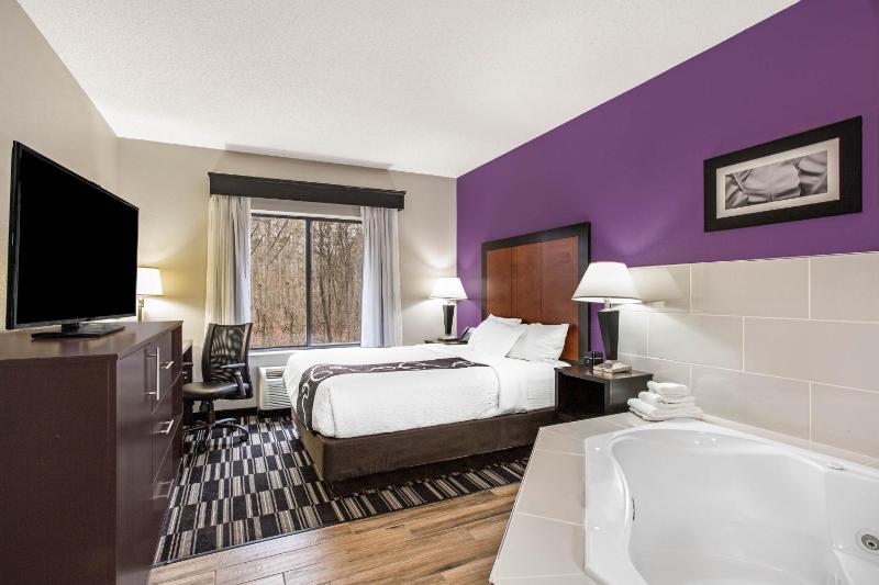 Deluxe Single Room image 4