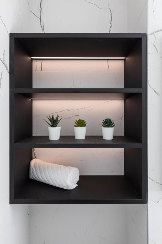 Studio with Terrace - Media image 3