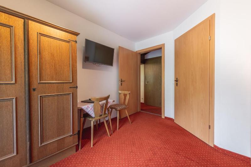 Family Two-Bedroom Suite image 4