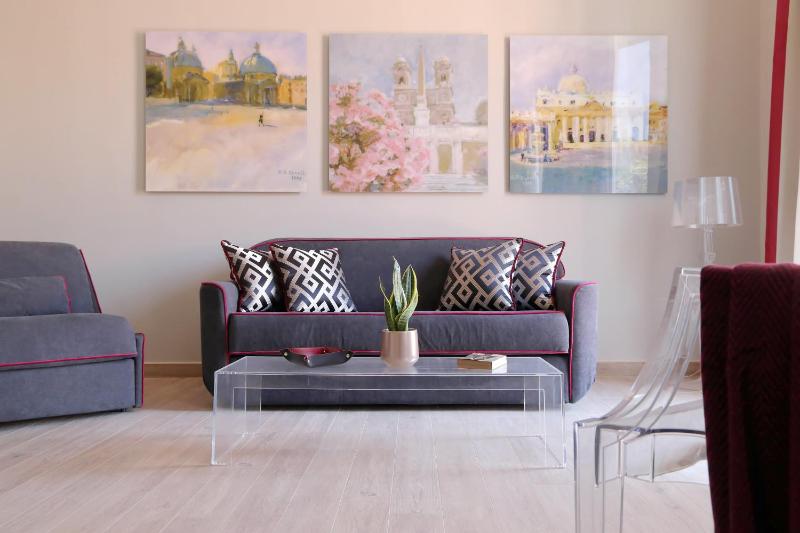 Deluxe Two-Bedroom Apartment with Terrace - Split Level image 4