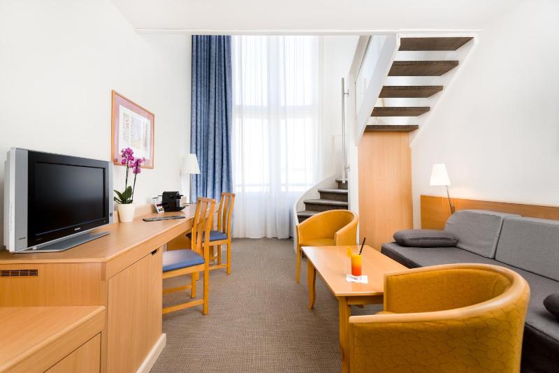 Junior Suite image 1