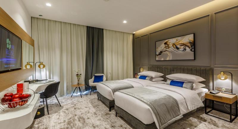 Executive Twin Room image 1