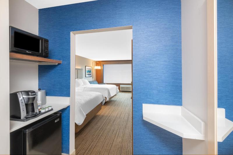 Holiday Inn Express And Suites Phoenix - Airport North By IHG - image 37