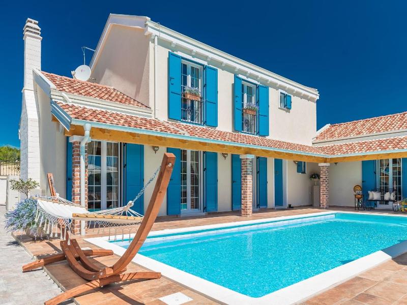 Villa with Private Pool image 3
