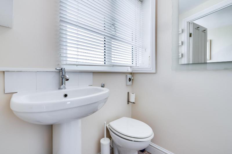 Ferndene Guest House - image 17