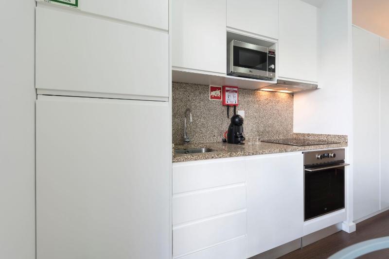 Apartment Boavista Roundabout by Sweet Porto - image 49