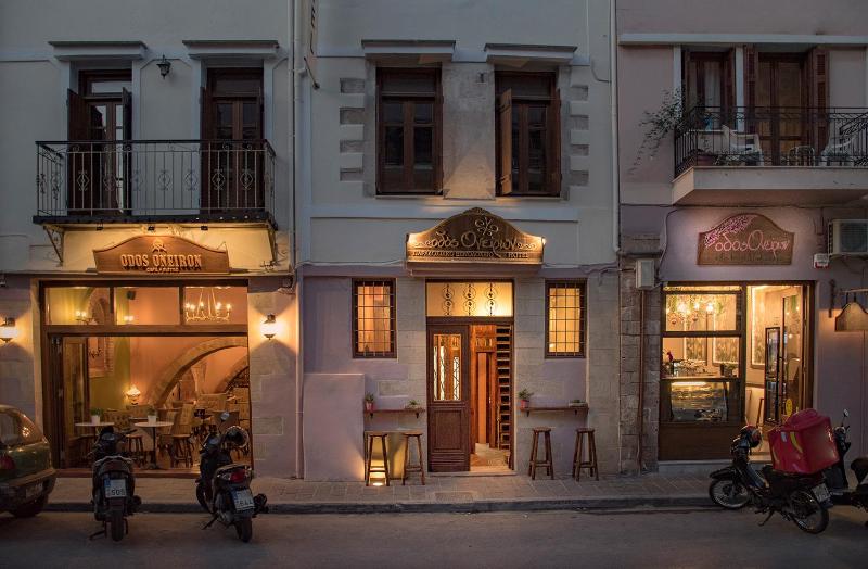 Odos Oneiron Boutique Hotel - image 29