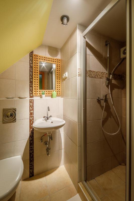 Double Room with Lake View image 3
