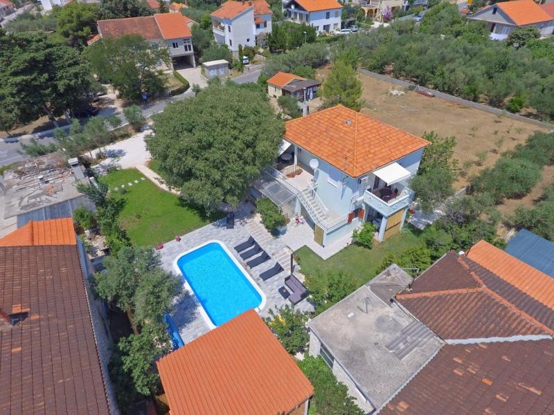 Apartment 877-2 - image 20