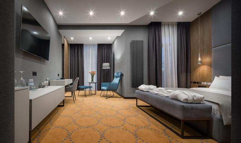 Suite image 3