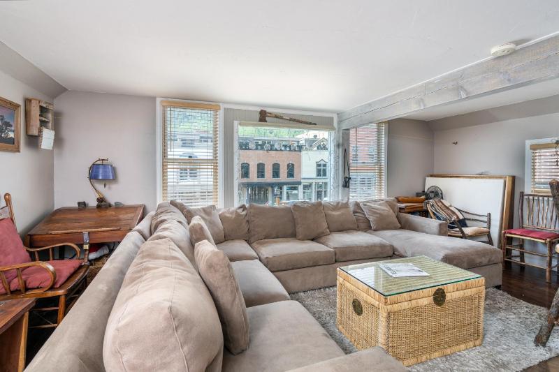 Two Bedroom Apartment  image 1