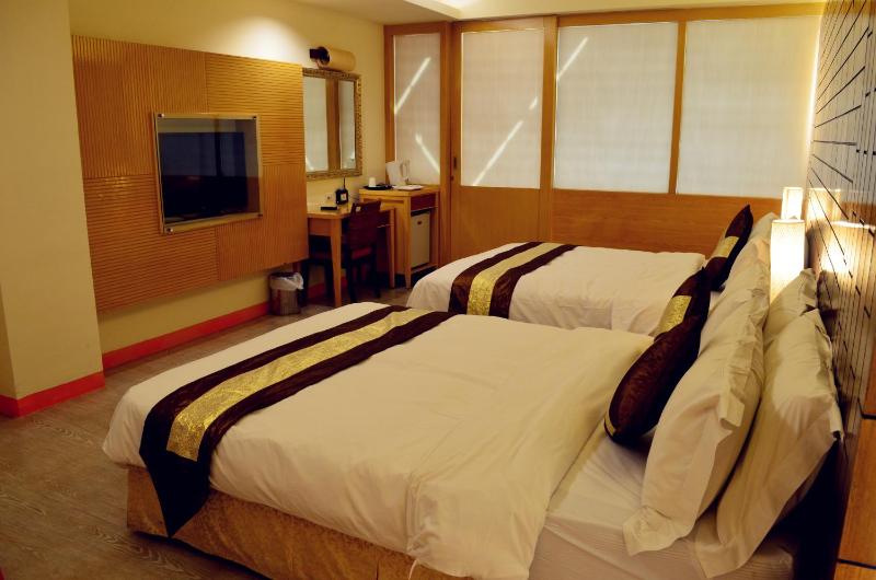 Yake Homestay - image 34