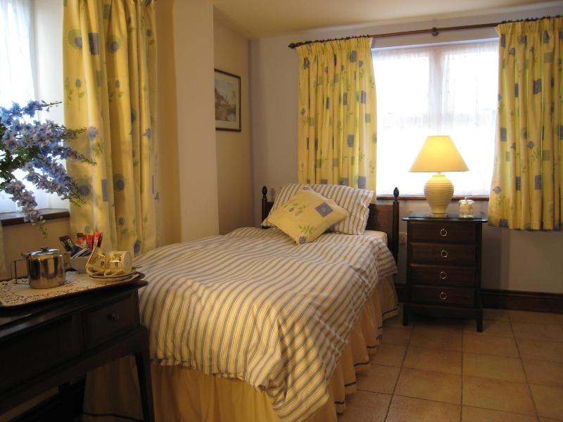 Colston Cottage image 3