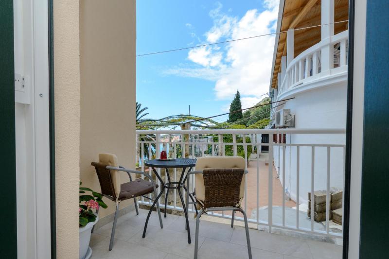 One-Bedroom Apartment with Terrace and Sea View image 2