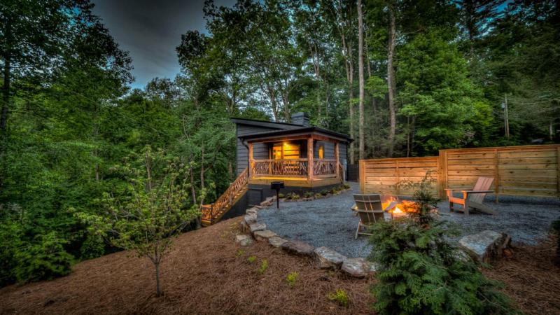 La Pequena Pecos - Modern Rustic Tiny Home along the River! | fire pit - image 5