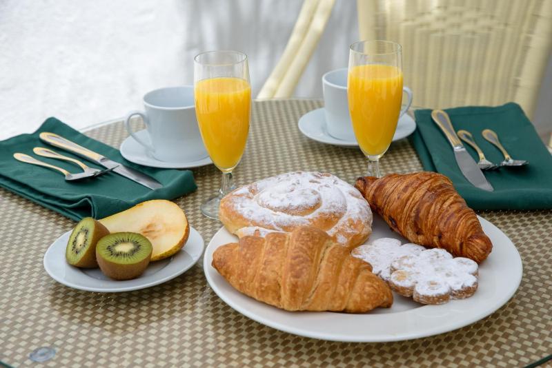 Double or Twin Room image 1