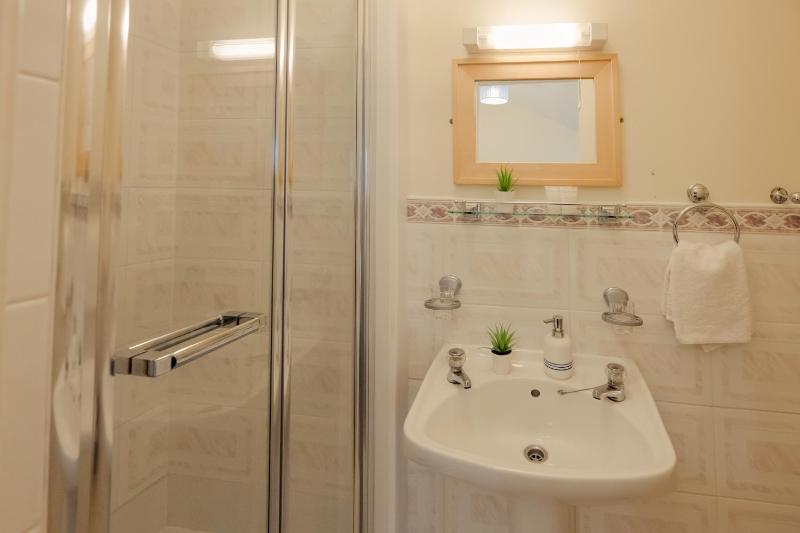 Single Room with Garden View image 2
