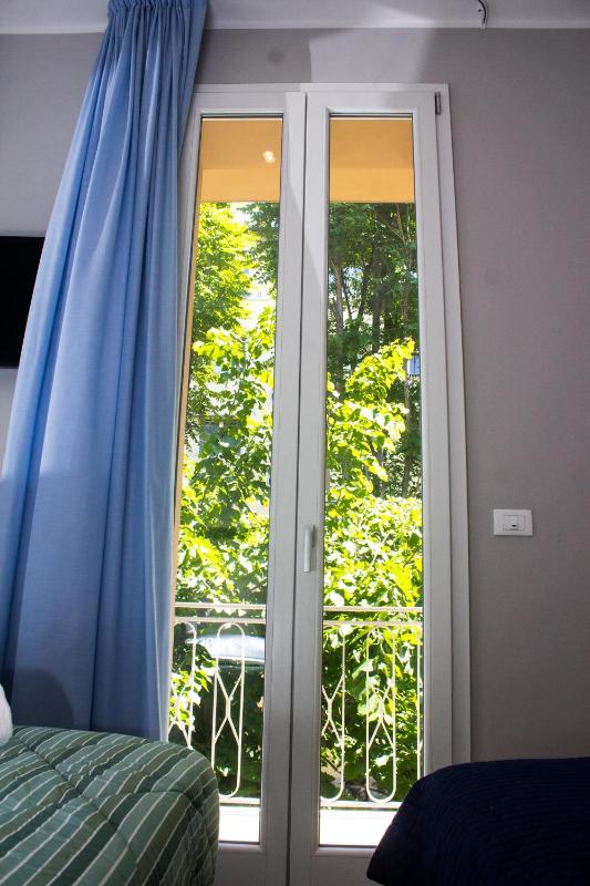 Triple Room image 2
