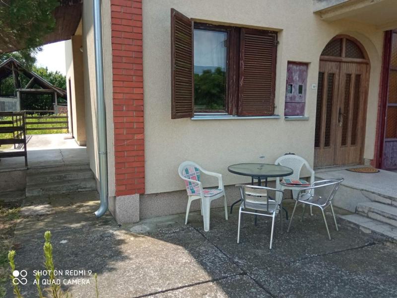 Two-Bedroom House image 4
