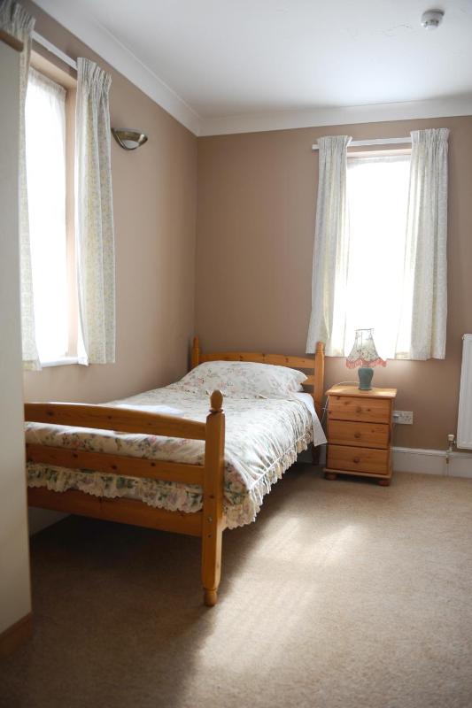 Single Room with Shower image 1
