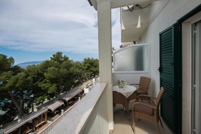 Apartment with Sea View image 3