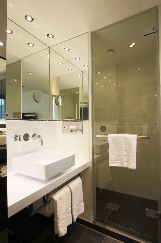 Hotel Amano Grand Central - image 10