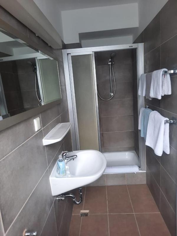 Triple Room image 3