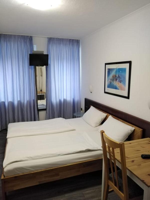 Superior Double or Twin Room image 3