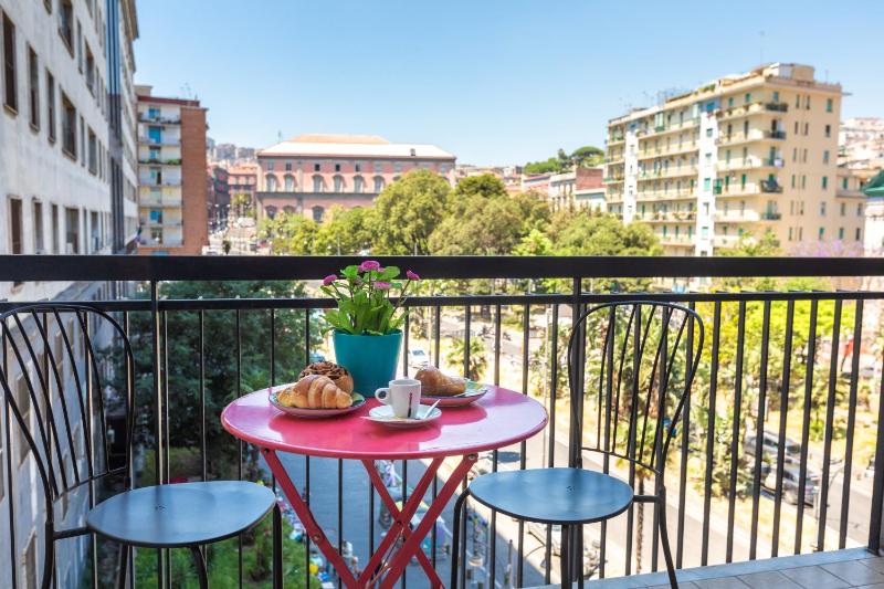 Double Room with Balcony image 3
