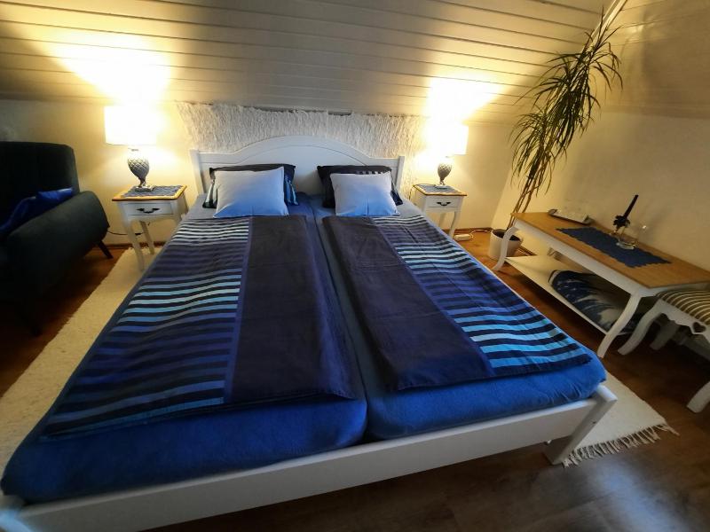 Standard Queen Room image 3
