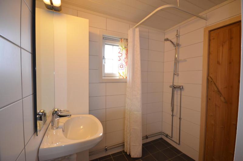 Three-Bedroom Cottage image 3