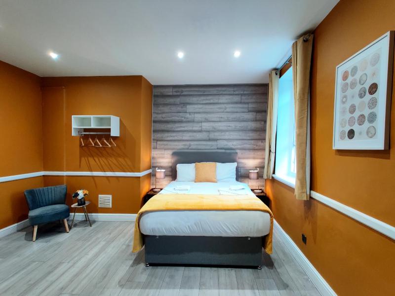 Standard Double Room image 4