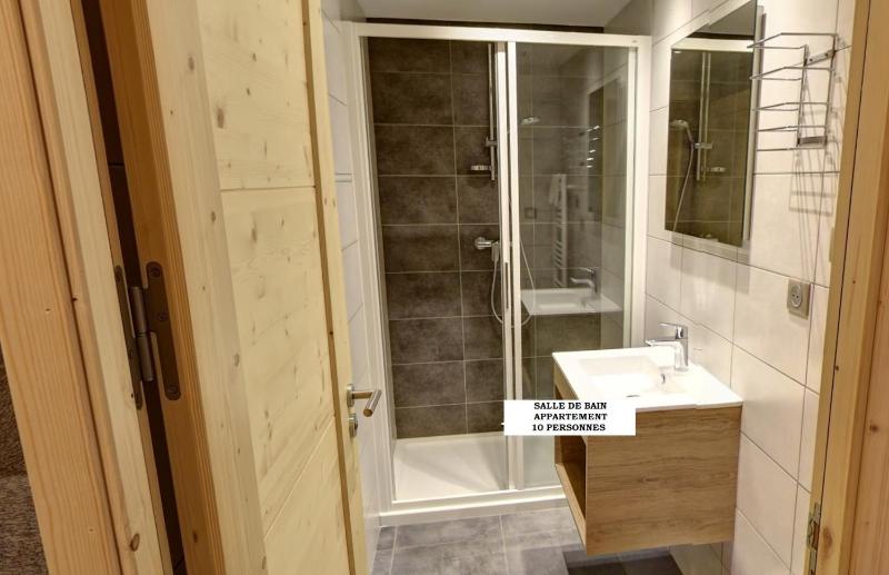 Apartment with Mountain View image 4